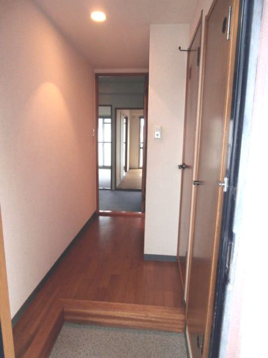 アネシス・ヒロの内装