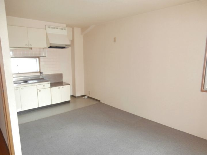 アネシス・ヒロの居間