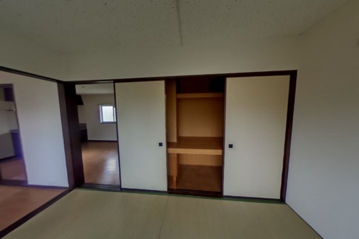 ダイナスティの寝室