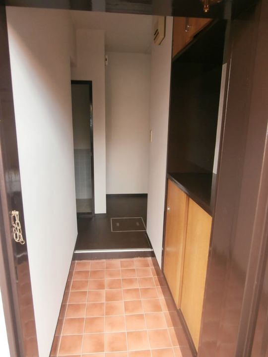 池尻マンション新中島の玄関