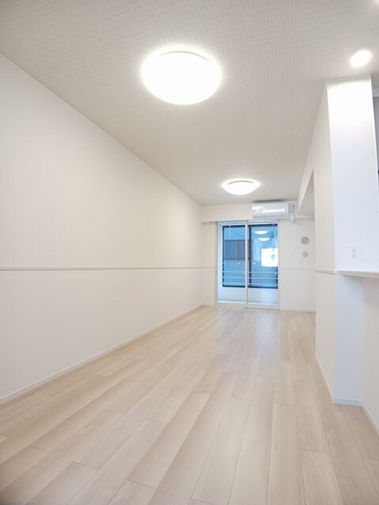 和歌山県和歌山市木ノ本(アパート)の賃貸物件の居間