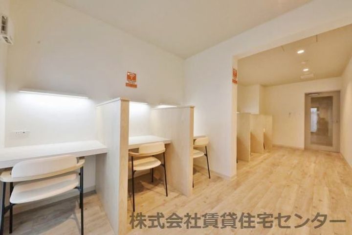 学生会館 Uni E'meal 和歌山大学前の内装