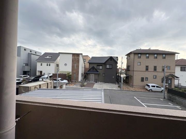 メゾンHIROの周辺