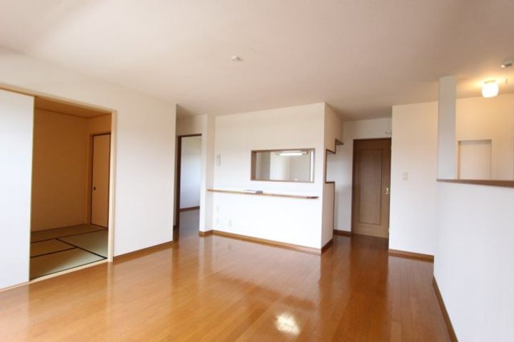 カルムガーデン岩出の内装