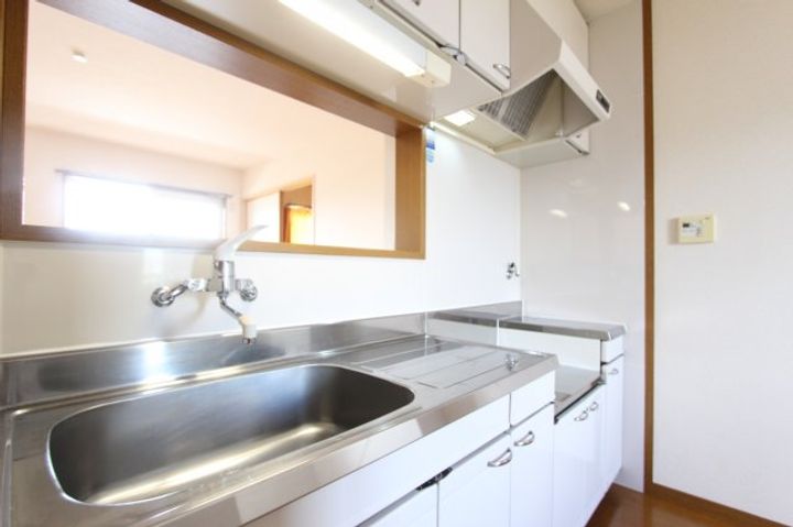 カルムガーデン岩出のキッチン