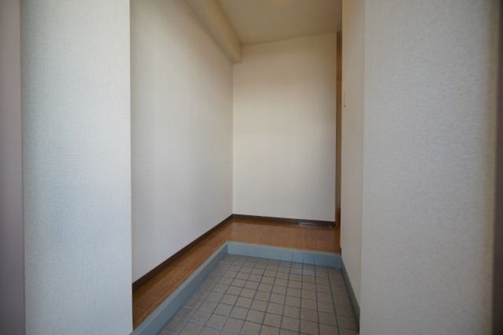 アーバンシックスの玄関