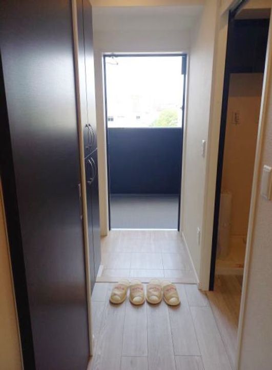 ワシンレジデンスの玄関