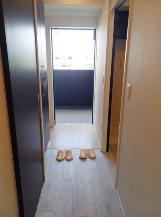 ワシンレジデンスの玄関