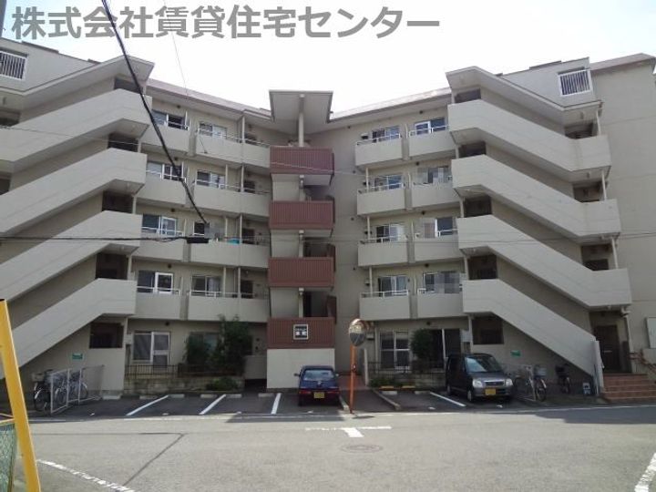 グランドハイツ本町の周辺