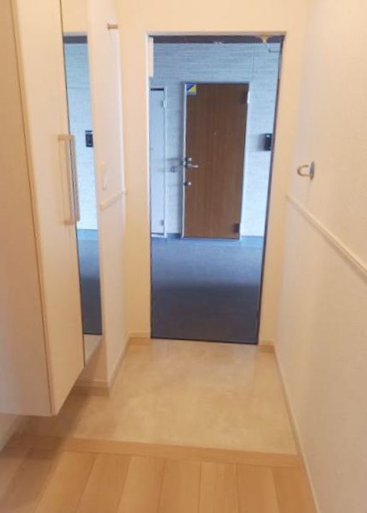 プラージュの玄関