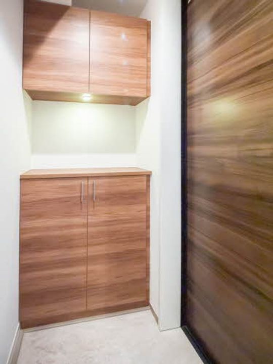 和歌山県和歌山市吹屋町1丁目(マンション)の賃貸物件の玄関