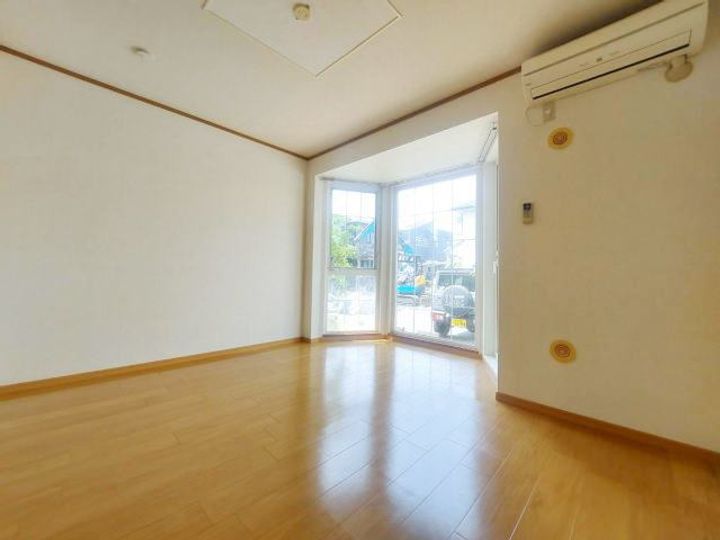 和歌山県和歌山市榎原(アパート)の賃貸物件の居間