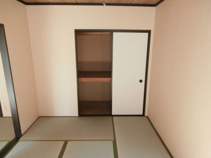 タウニィ料理松の寝室
