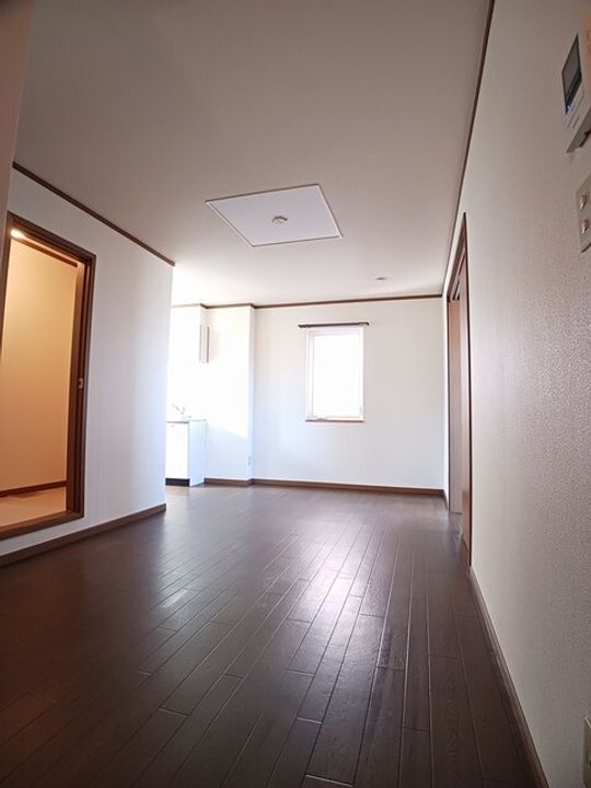 和歌山県和歌山市本脇(アパート)の賃貸物件の居間