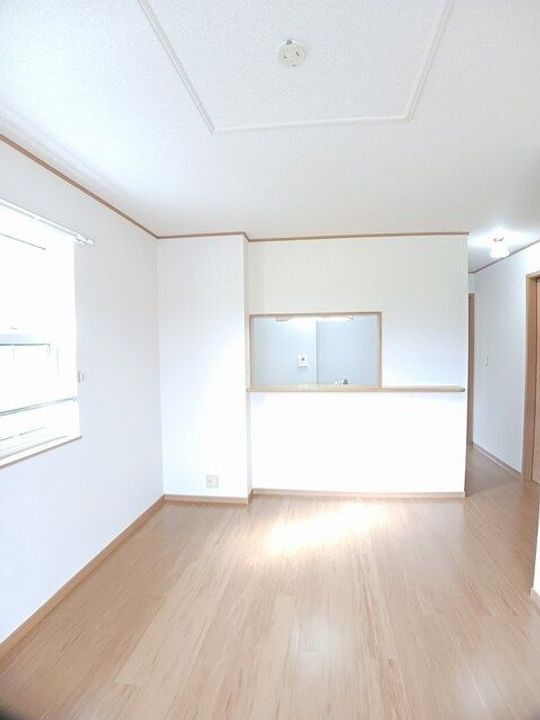 メゾン コリーヌⅢの居間