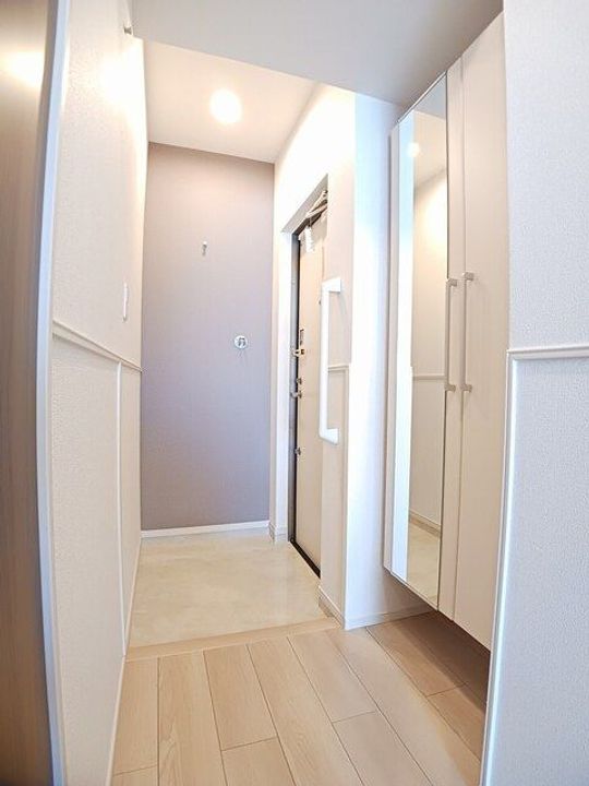 和歌山県和歌山市本町5丁目(アパート)の賃貸物件の玄関