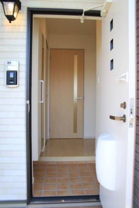 和歌山県和歌山市出島(アパート)の賃貸物件の玄関