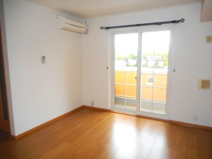 和歌山県岩出市東坂本(アパート)の賃貸物件の居間