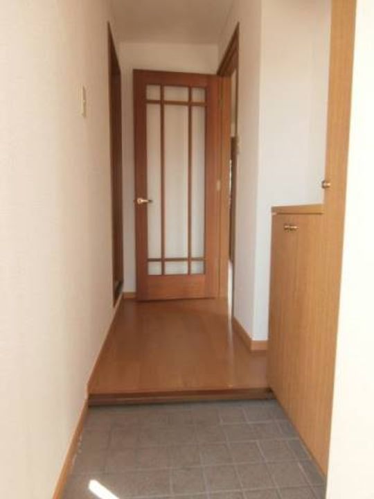 和歌山県和歌山市津秦(アパート)の賃貸物件の玄関