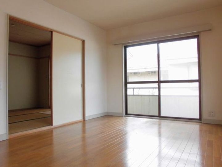 セジュール西浜の居間