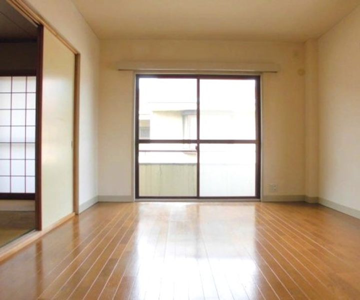 セジュール西浜の居間