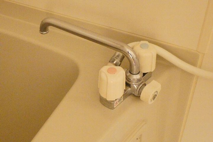 和歌山県和歌山市布引(アパート)の賃貸物件の風呂