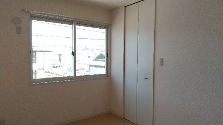 和歌山県和歌山市北出島(アパート)の賃貸物件の子供部屋