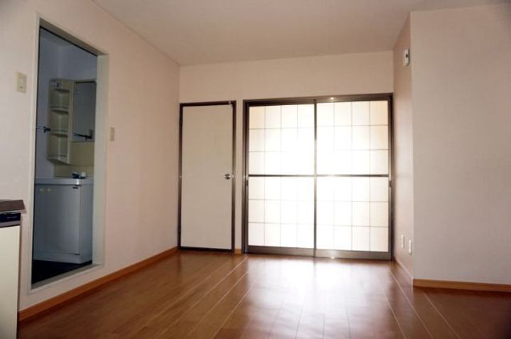 和歌山県和歌山市布施屋(アパート)の賃貸物件の居間