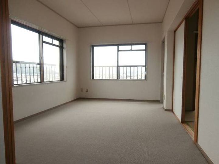 Solis 有家の内装