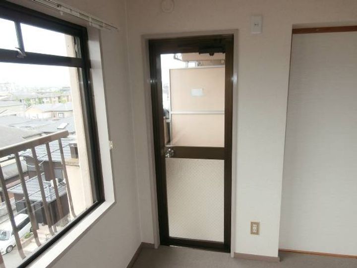 Solis 有家の内装