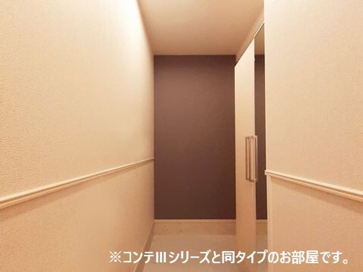 和歌山県和歌山市北新博労町(アパート)の賃貸物件の玄関