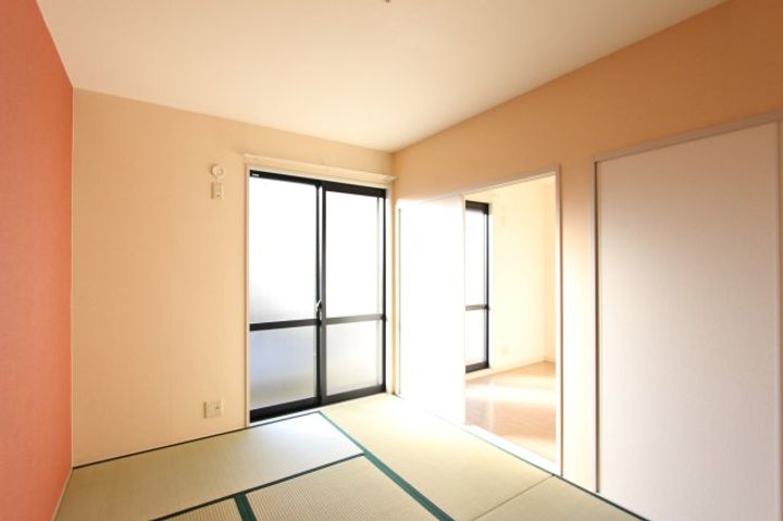 楠見中ディアスの寝室