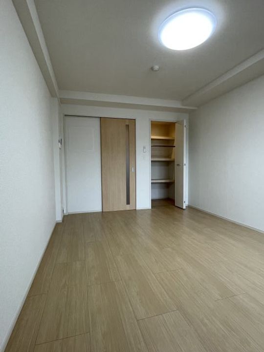 和歌山県和歌山市紀三井寺(マンション)の賃貸物件の寝室