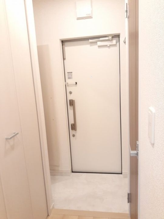 和歌山県和歌山市和歌浦東4丁目(アパート)の賃貸物件の玄関