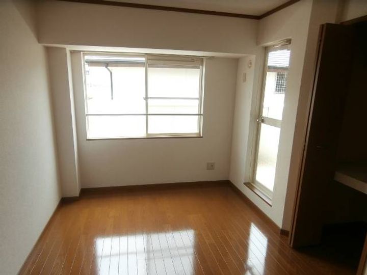 和歌山県和歌山市津秦(アパート)の賃貸物件の寝室