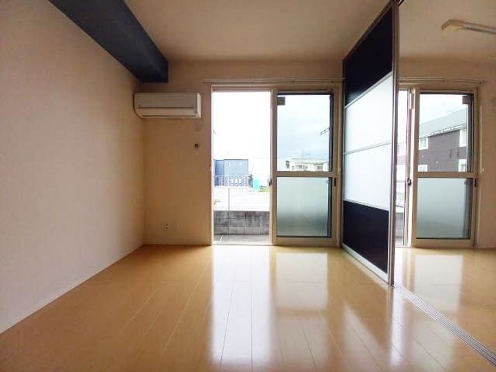 和歌山県和歌山市松島(アパート)の賃貸物件の居間