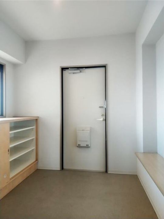 スクエアメゾン和歌山の玄関