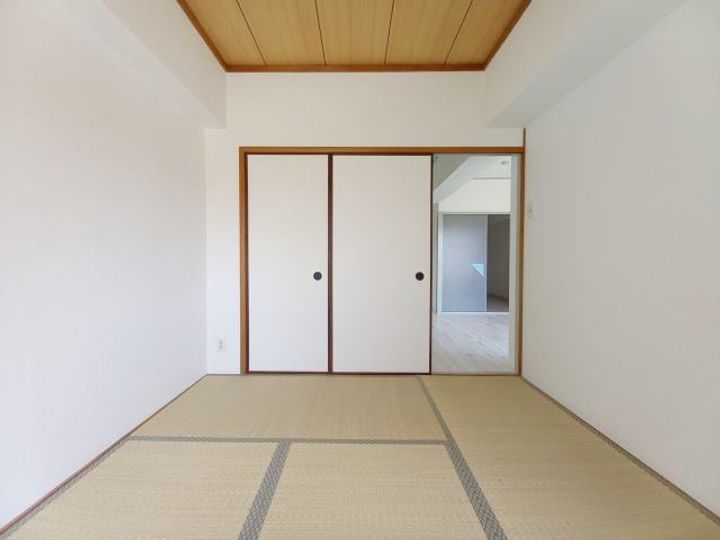 スクエアメゾン和歌山の寝室