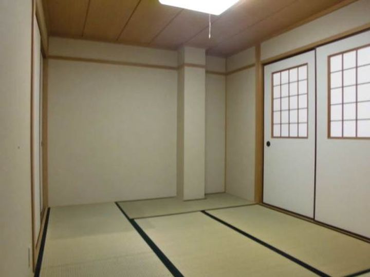 フローラ重根の内装