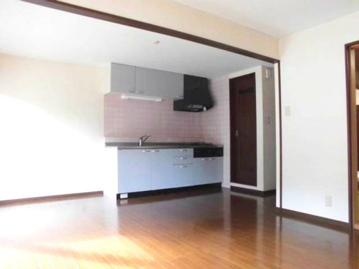 フローラ重根のキッチン