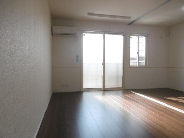 岩出ヒルズ Ⅲの居間