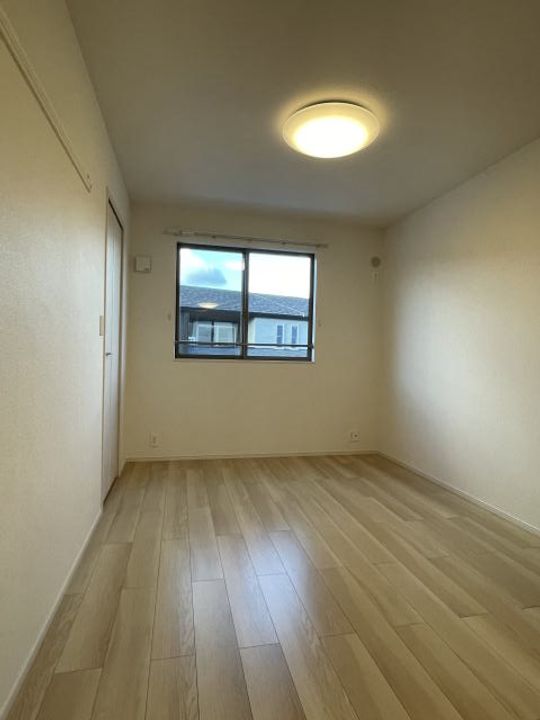 和歌山県和歌山市梅原(アパート)の賃貸物件の寝室