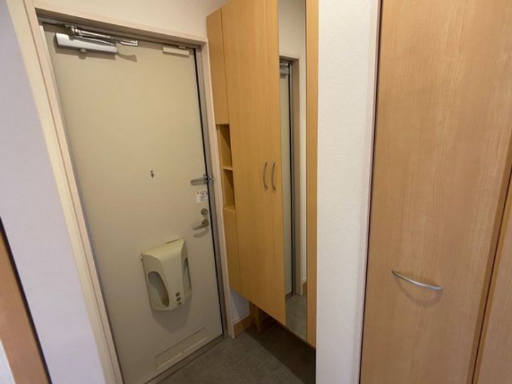 ミル・クレール アネックス A棟の玄関