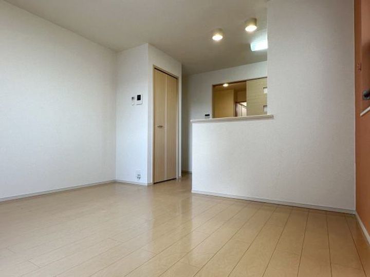 和歌山県岩出市水栖(アパート)の賃貸物件の居間