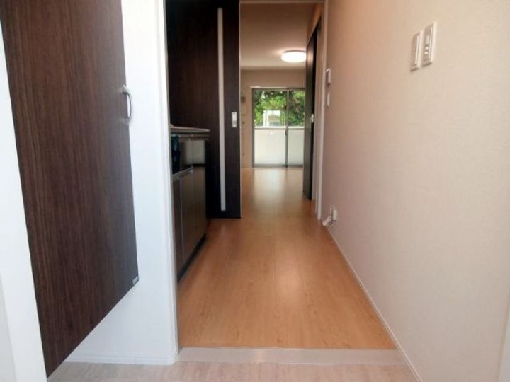 和歌山県和歌山市木広町5丁目(マンション)の賃貸物件の玄関