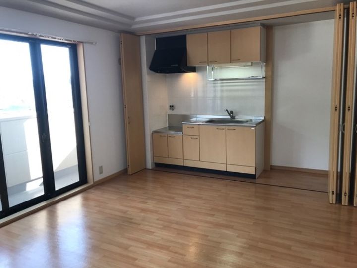 和歌山県和歌山市鳴神(アパート)の賃貸物件のキッチン