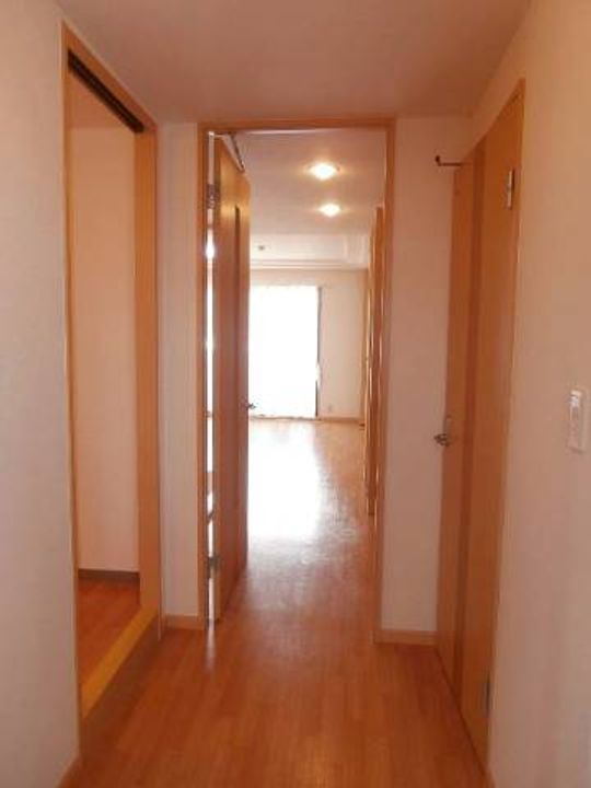 プレサスヒルズの玄関