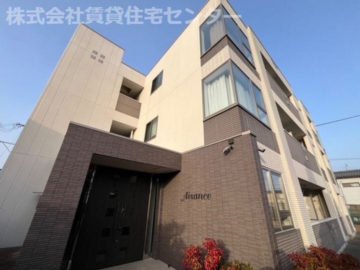 和歌山県岩出市高塚(マンション)の賃貸物件の外観