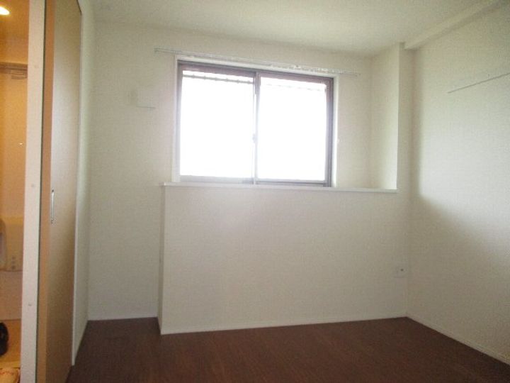 和歌山県岩出市高塚(マンション)の賃貸物件の子供部屋