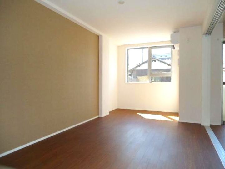 和歌山県岩出市高塚(マンション)の賃貸物件の居間